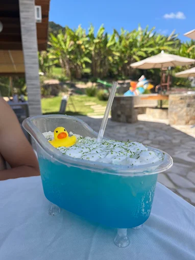 Bebida refrescante no Oásis Parque